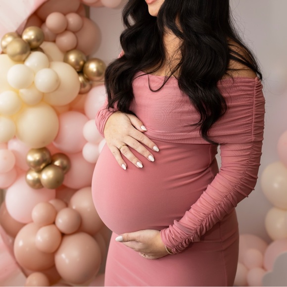 CLUB L LONDON PRETTY PERFECT BLUSH PINK MATERNITY DRESS MESH BARDOT MAXI DRESS - Picture 7 of 7